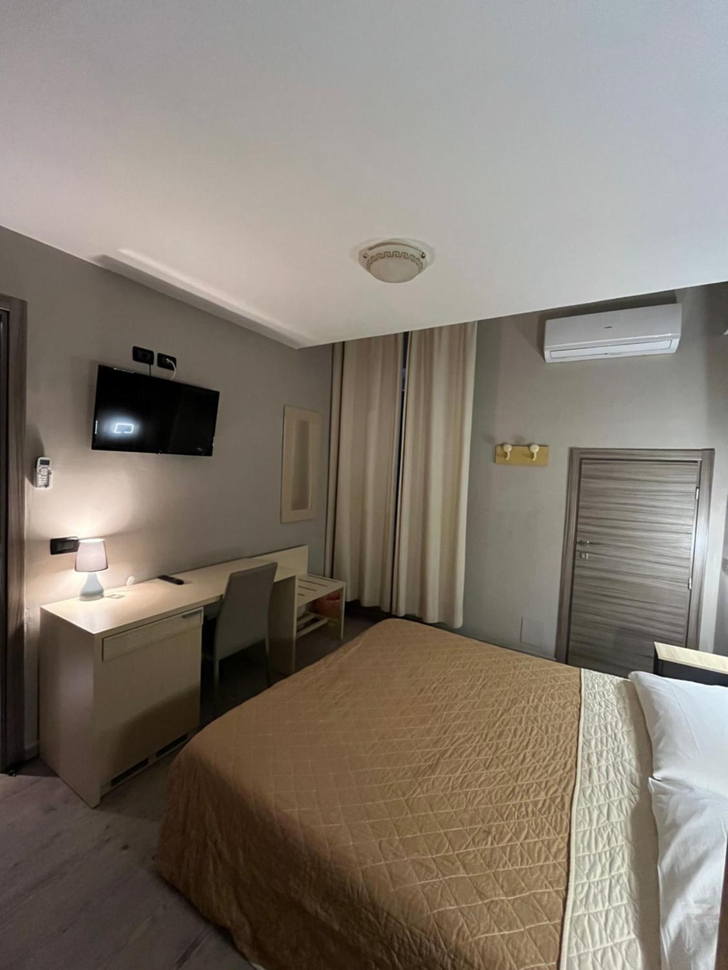 Hotel Pino Lerici Extérieur photo