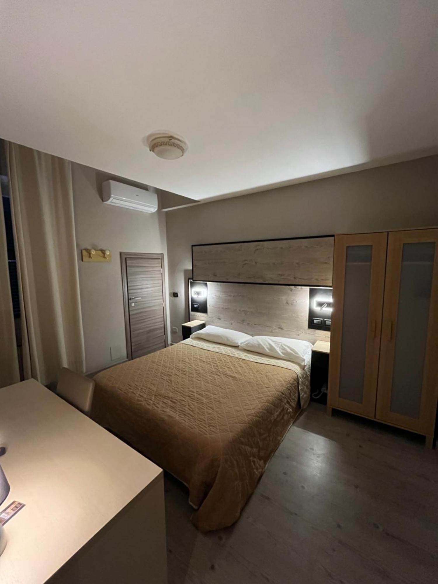 Hotel Pino Lerici Extérieur photo
