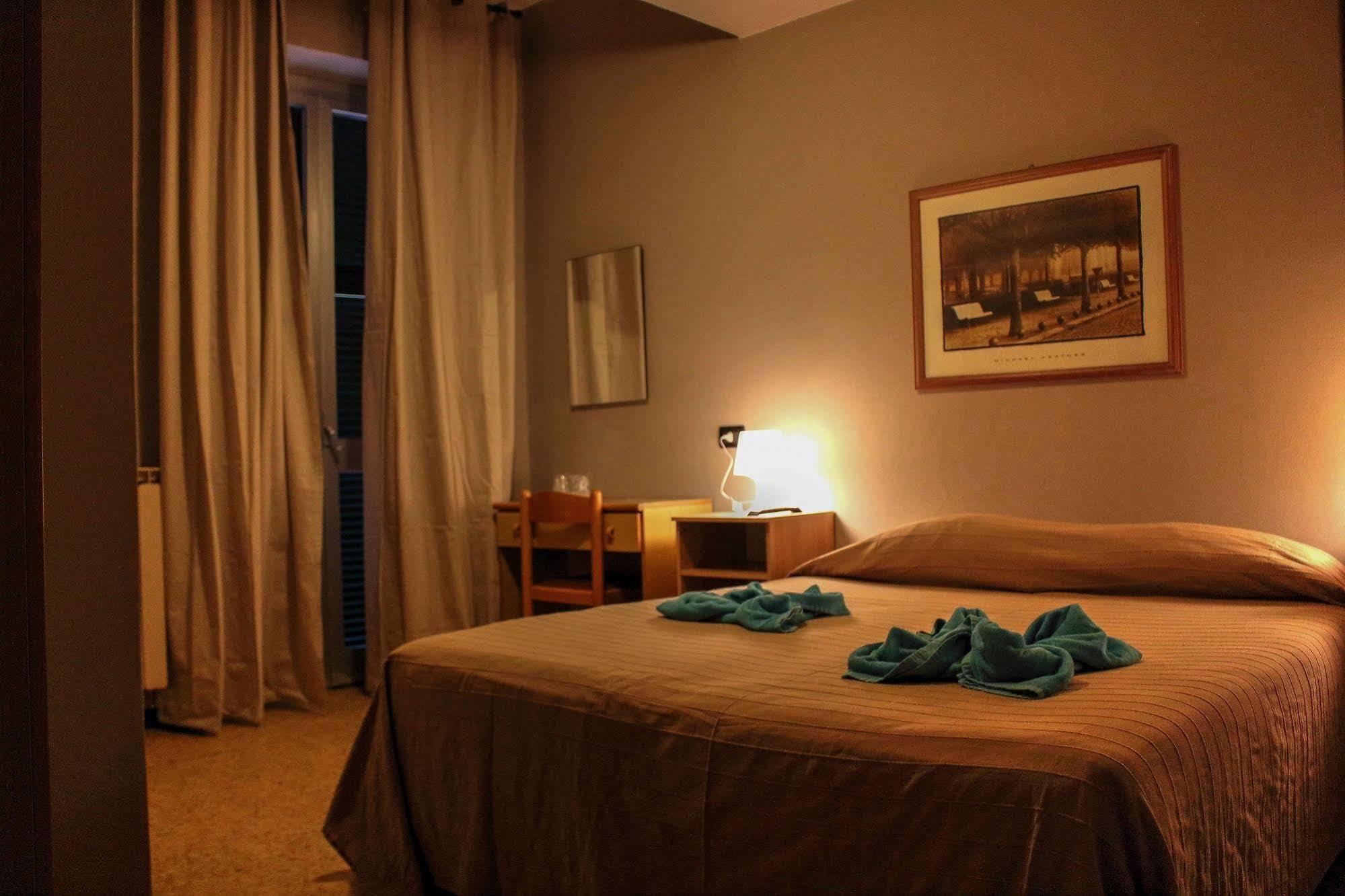 Hotel Pino Lerici Extérieur photo